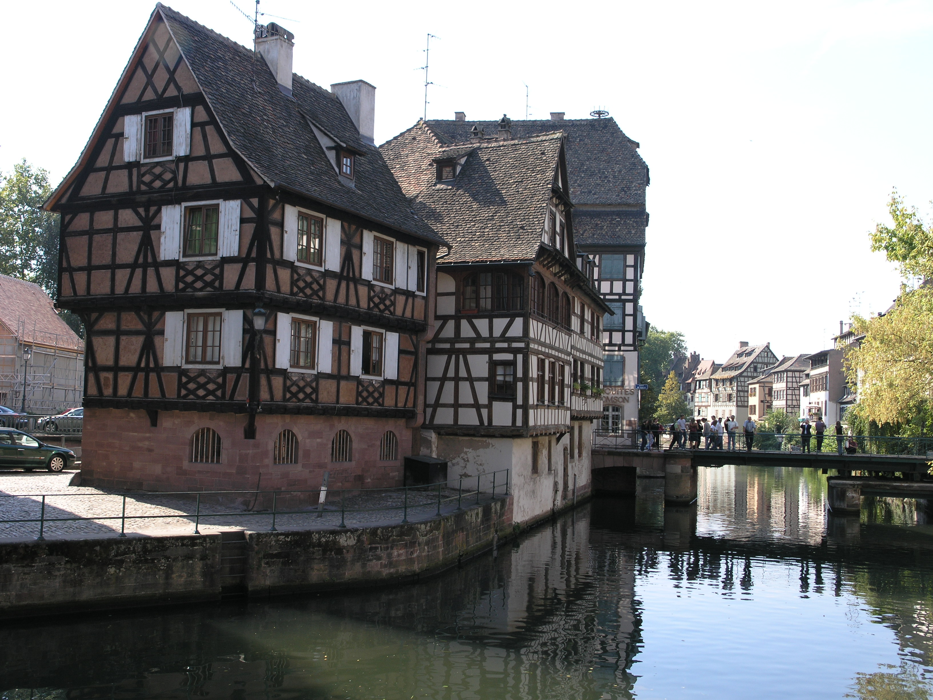Strasbourg-La petite France et ses winstubs qui aideront Jiss  s'chapper.